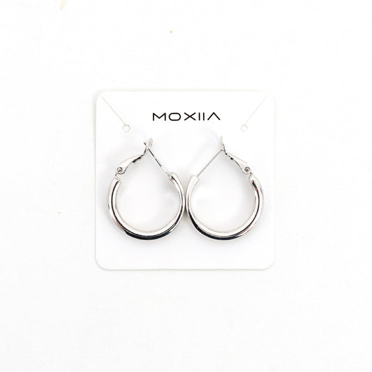 Classic Silver Hoop Earrings – Minimalist Lightweight Hoops for Women, Everyday Jewelry with Polished Finish, Timeless & Versatile Design