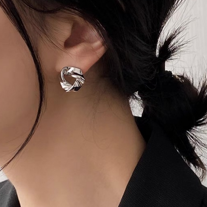 Silver Twisted Knot Stud Earrings – Elegant Minimalist Jewelry for Women, Classic & Lightweight Design, Perfect for Everyday Wear or Special Occasions